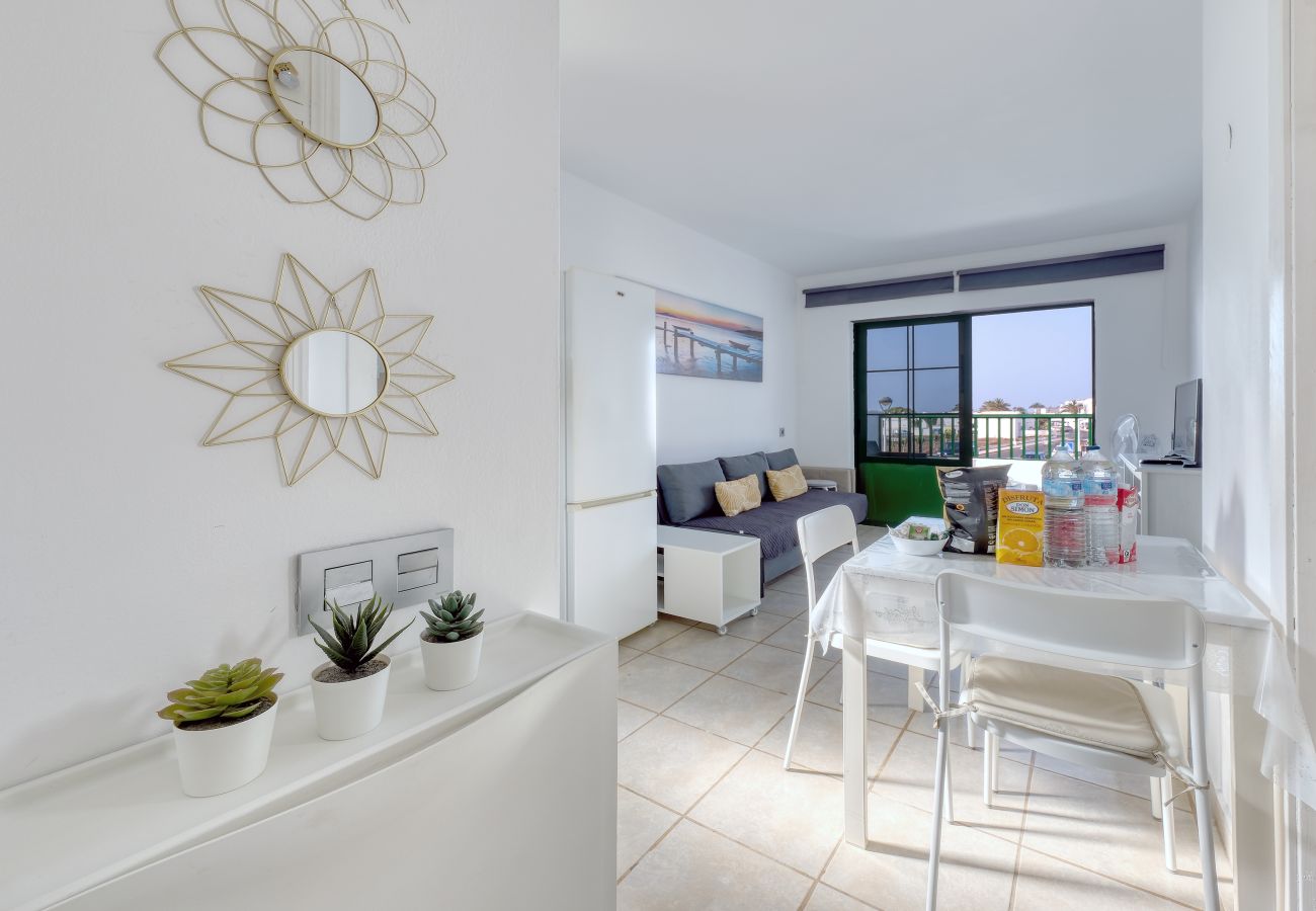 Apartamento en Puerto del Carmen - Suite Cozy - 400M de la playa By LVH