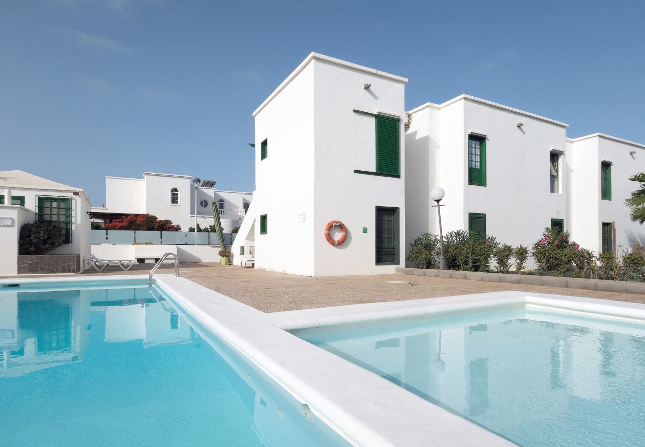 Apartamento en Puerto del Carmen - Suite Cozy - 400M de la playa By LVH