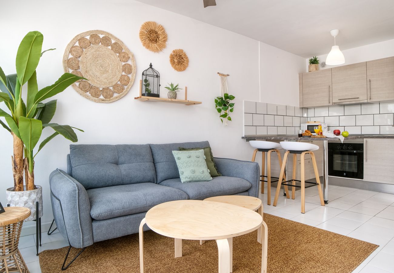 Apartamento en Puerto del Carmen - Chez Carmen - Coqueta y moderna casa con vistas al mar, piscina y WIFI con fibra Apartamento en Puerto del Carmen - Chez Carmen - Coqueta y moderna casa con vistas al mar, piscina y WIFI con fibra