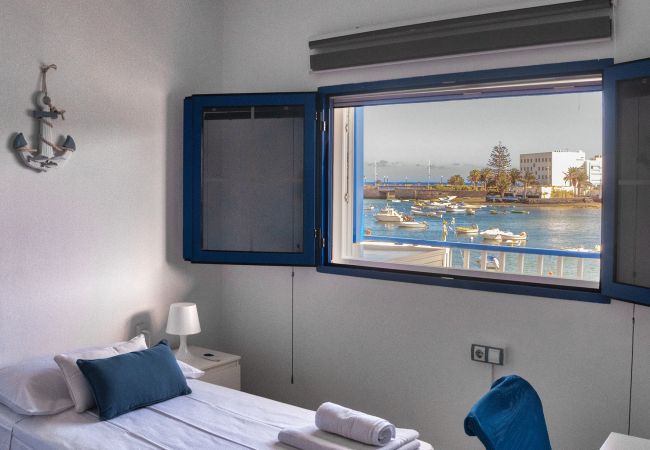 Casa en Arrecife - Casa Jolatero - Ventana al Charco  Casa en Arrecife - Casa Jolatero - Ventana al Charco