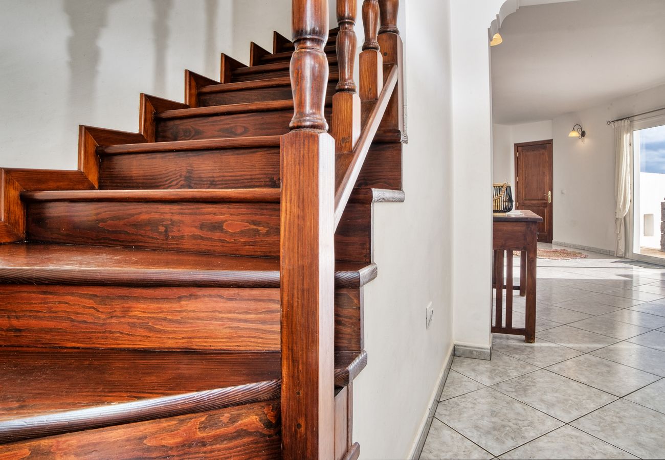 Casa en Tías - Casa Paraíso - Jacuzzi, Air-con y BBQ By LVH