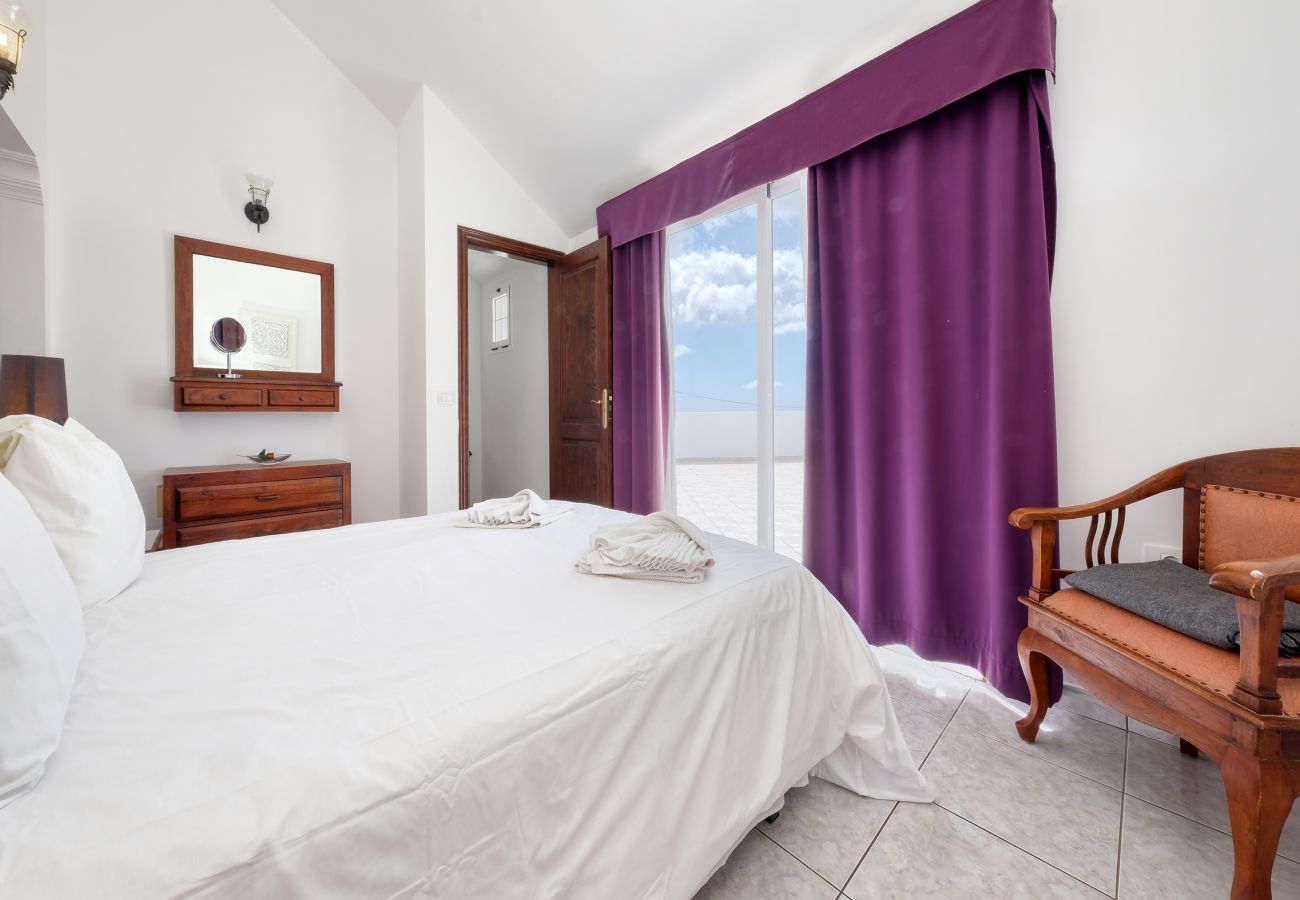 Casa en Tías - Casa Paraíso - Jacuzzi, Air-con y BBQ By LVH