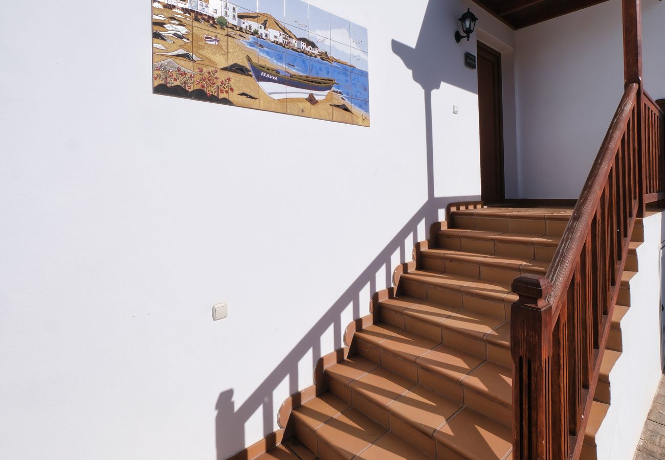 Villa en Playa Blanca - Villa Flavia - Piscina Privada, Jacuzzi, BBQ y Sala de Juegos By Lanzarote Vacation Homes