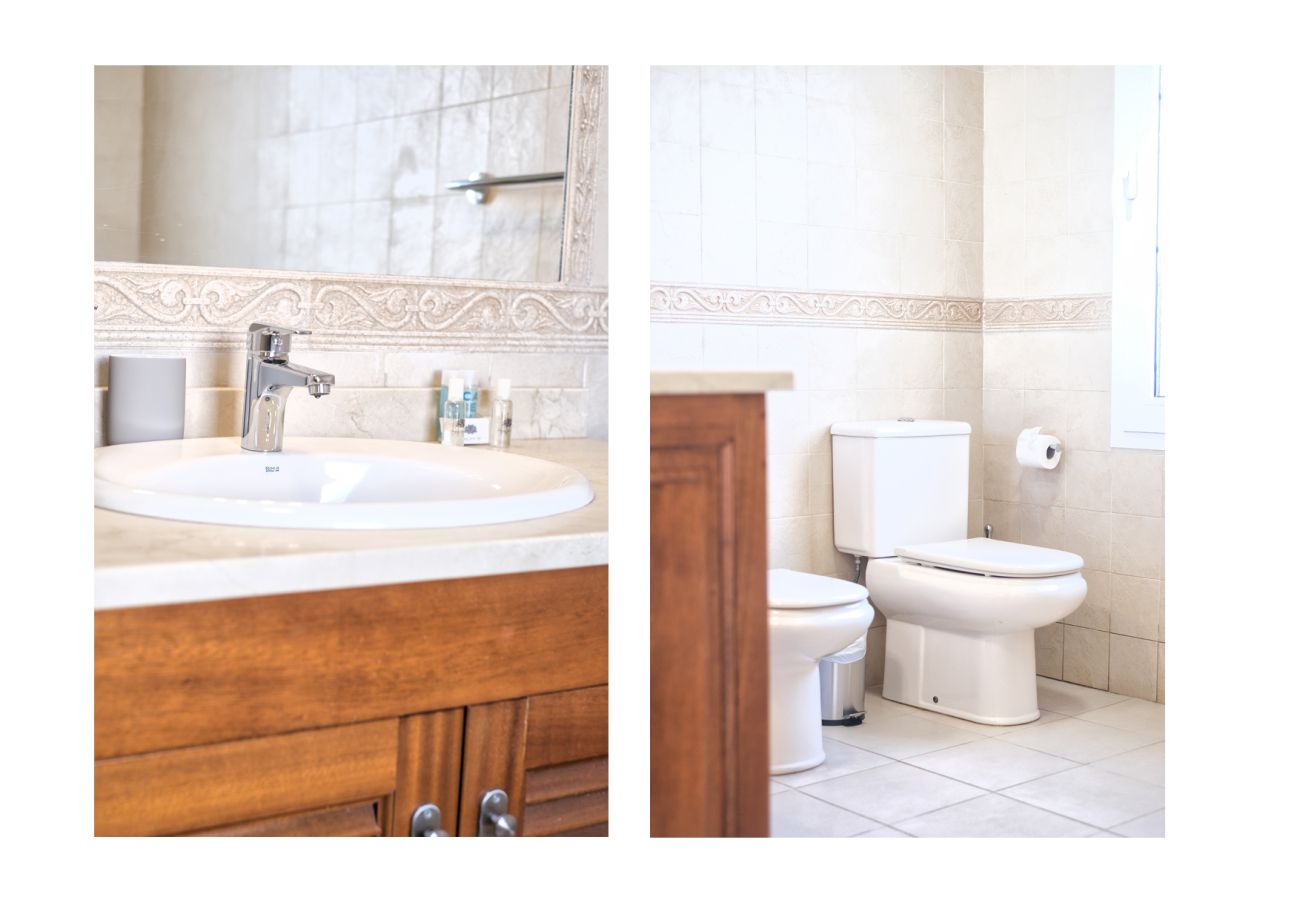 Villa en Puerto Calero - Villa Mar Azul Puerto Calero - Piscina privada y BBQ By Lanzarote Vacation Homes