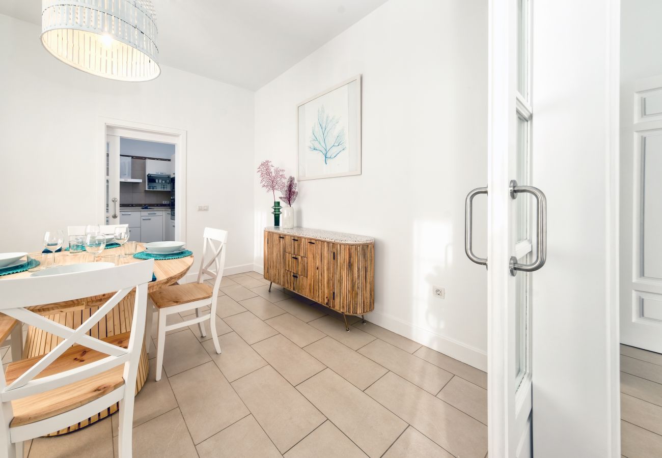 Villa en Puerto Calero - Villa Mar Azul Puerto Calero - Piscina privada y BBQ By Lanzarote Vacation Homes