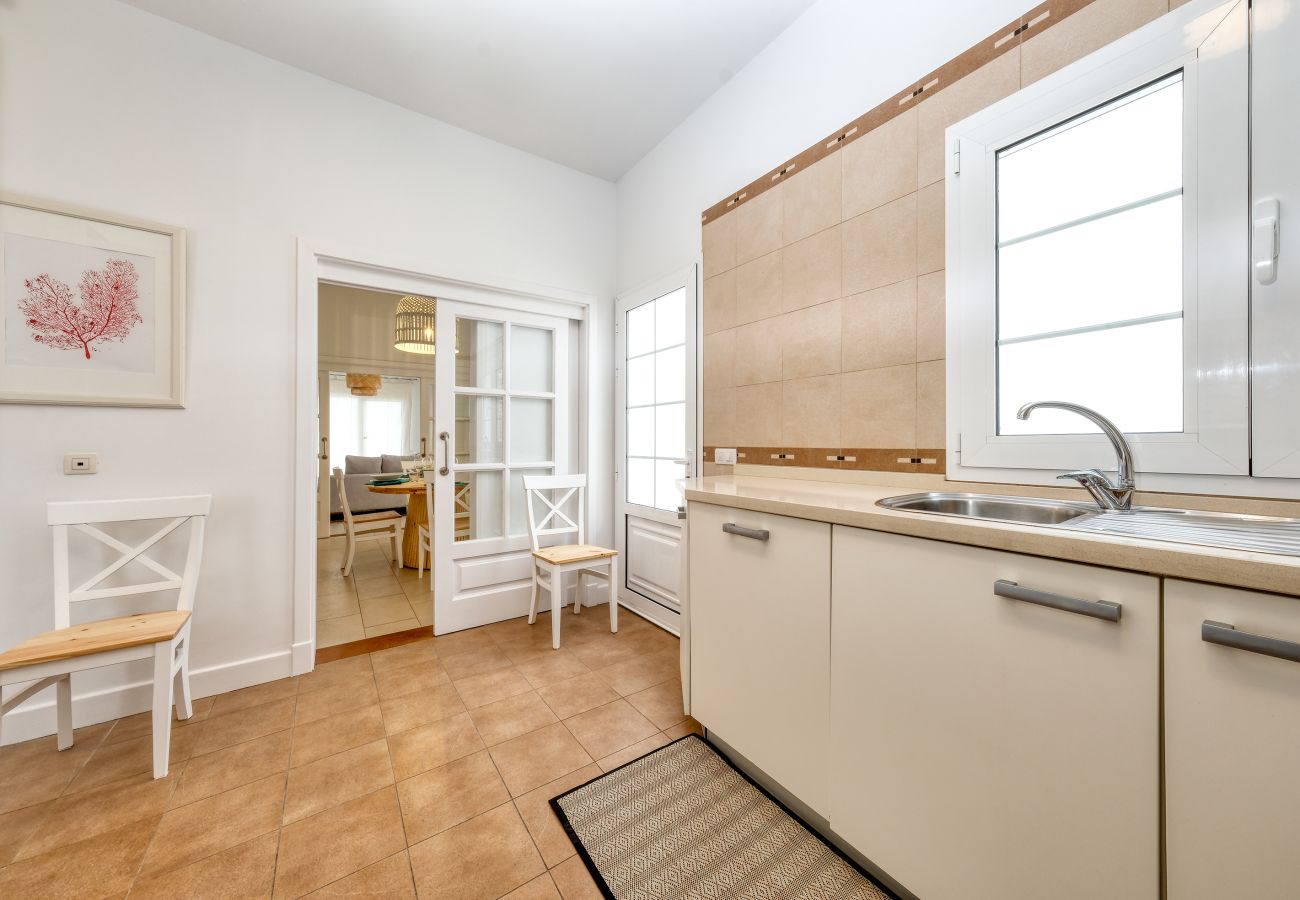 Villa en Puerto Calero - Villa Mar Azul Puerto Calero - Piscina privada y BBQ By Lanzarote Vacation Homes