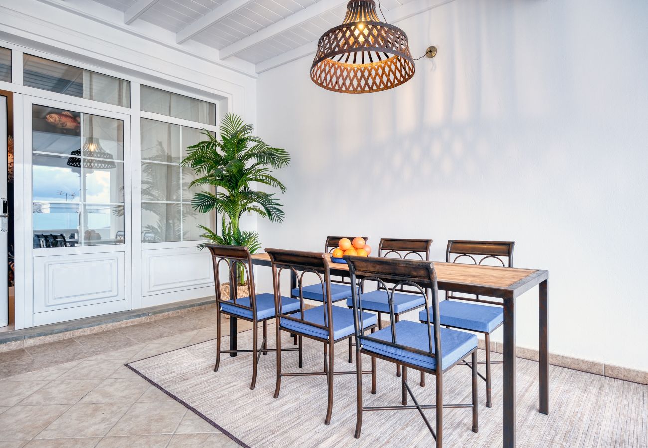 Villa en Puerto Calero - Villa Mar Azul Puerto Calero - Piscina privada y BBQ By Lanzarote Vacation Homes