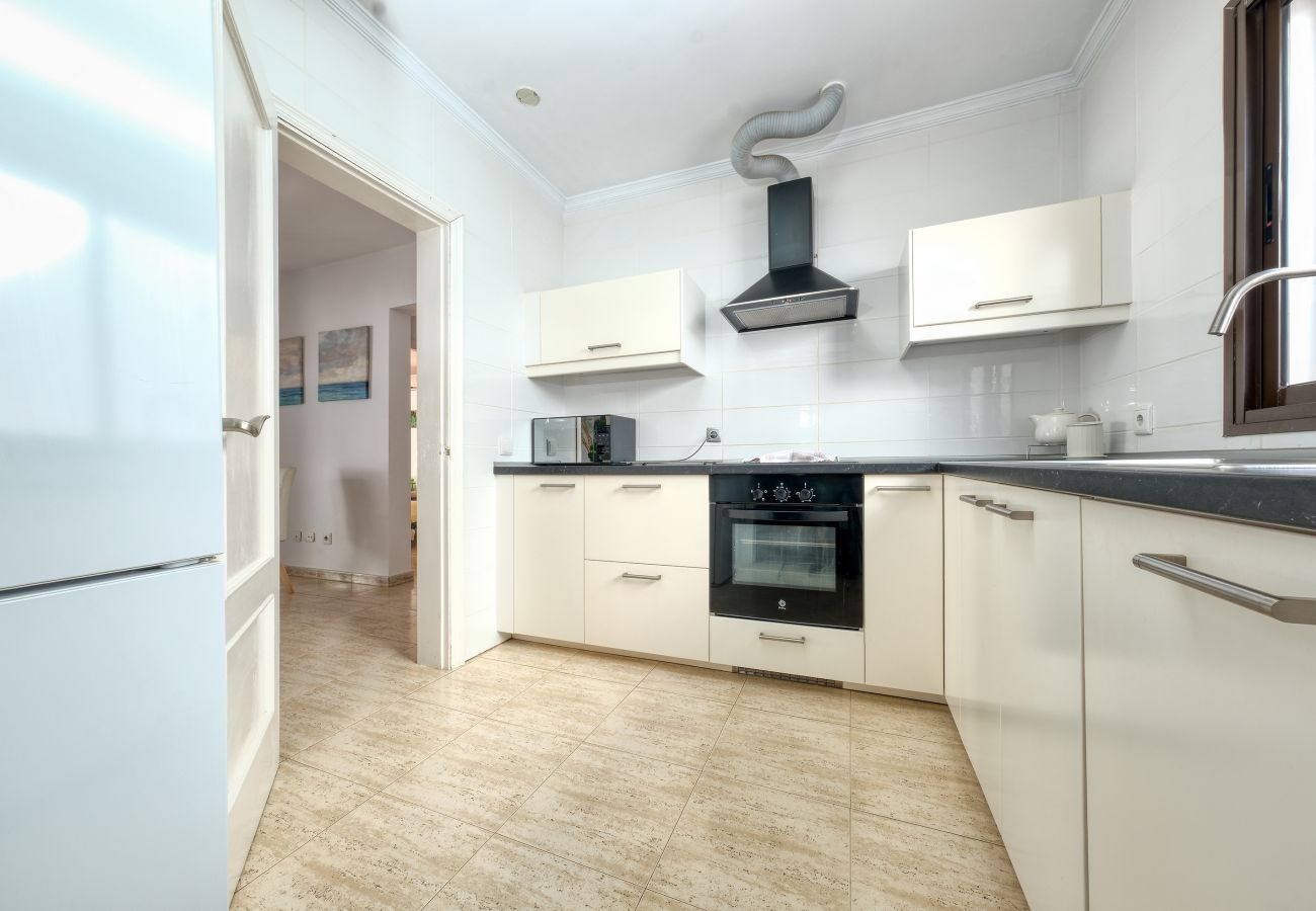 Villa en Playa Blanca - Villa Picasso - Piscina Privada, BBQ y Air-Con By Lanzarote Vacation Homes Villa en Playa Blanca - Villa Picasso - Piscina Privada, BBQ y Air-Con By Lanzarote Vacation Homes