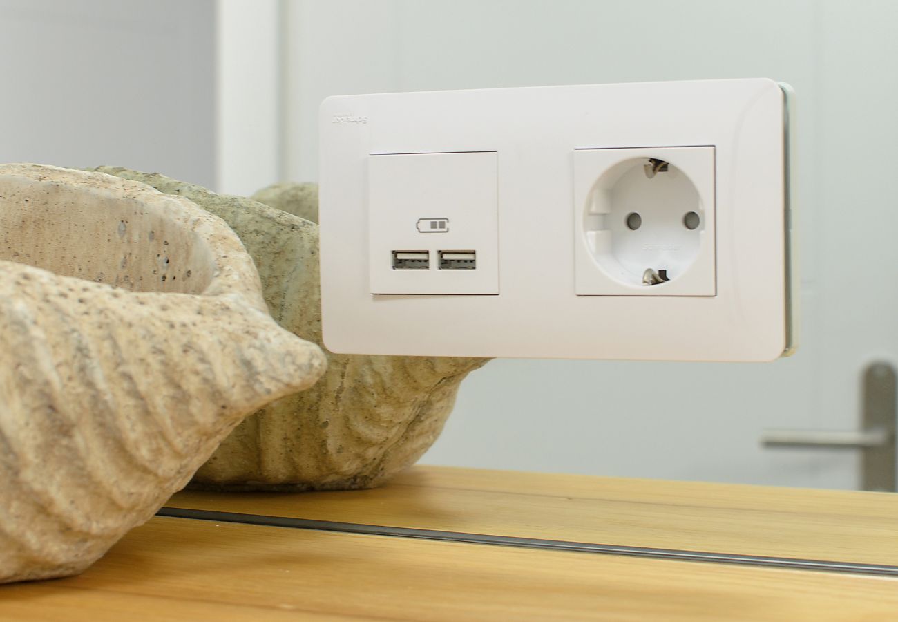 Casa en Puerto del Carmen - Orange Volcano - 200M de la Playa - Pool y Gym 