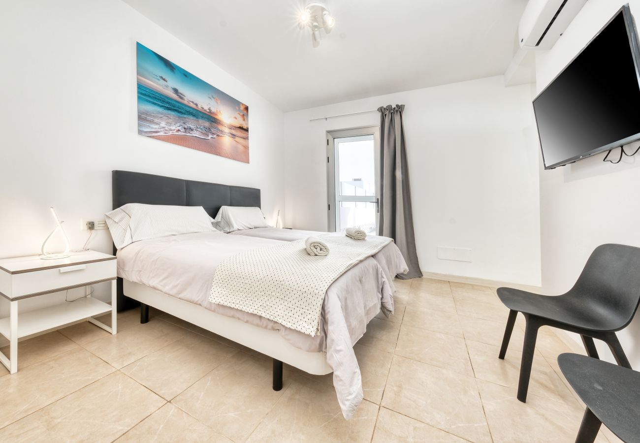 Casa en Playa Blanca - Villa Cassia - Piscina, Futbolín, BBQ y AACC By LVH