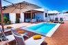 Casa en Playa Blanca - Lanzarote Paradise - Piscina Privada, Air-Con y BBQ By Lanzarote Vacation Homes