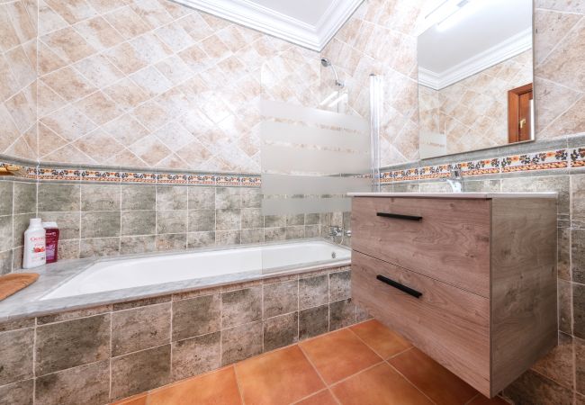 Casa en Playa Blanca - Villa Arena Blanca con Piscina Privada y BBQ By Lanzarote Vacation Homes Casa en Playa Blanca - Villa Arena Blanca con Piscina Privada y BBQ By Lanzarote Vacation Homes