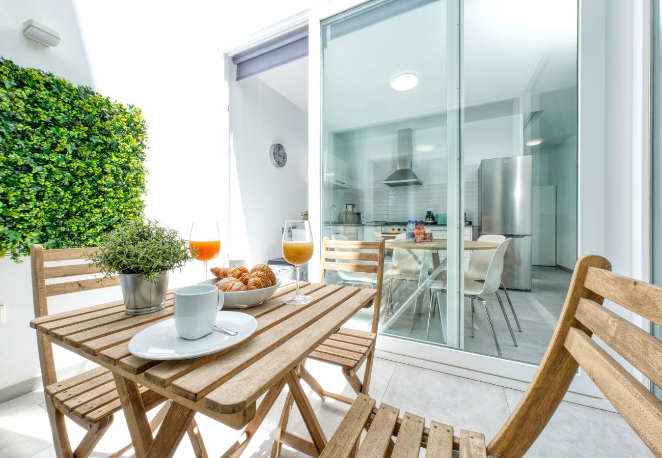   lanzarote-vacation-experts terraza apartamento departamento vacaciones