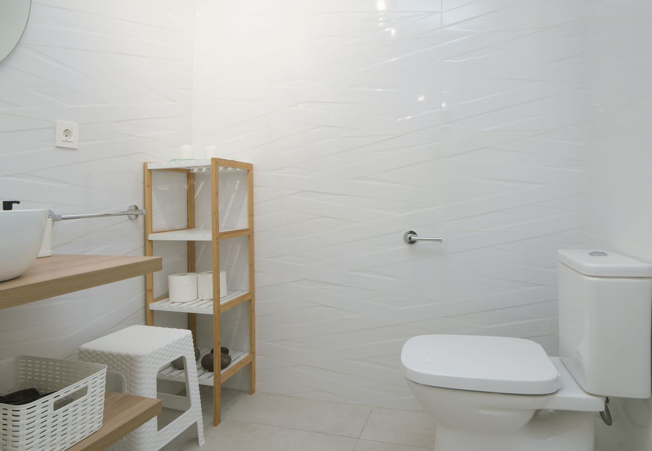 Apartamento en Costa Teguise - Ocean View con terraza vista mar y piscina comunitaria