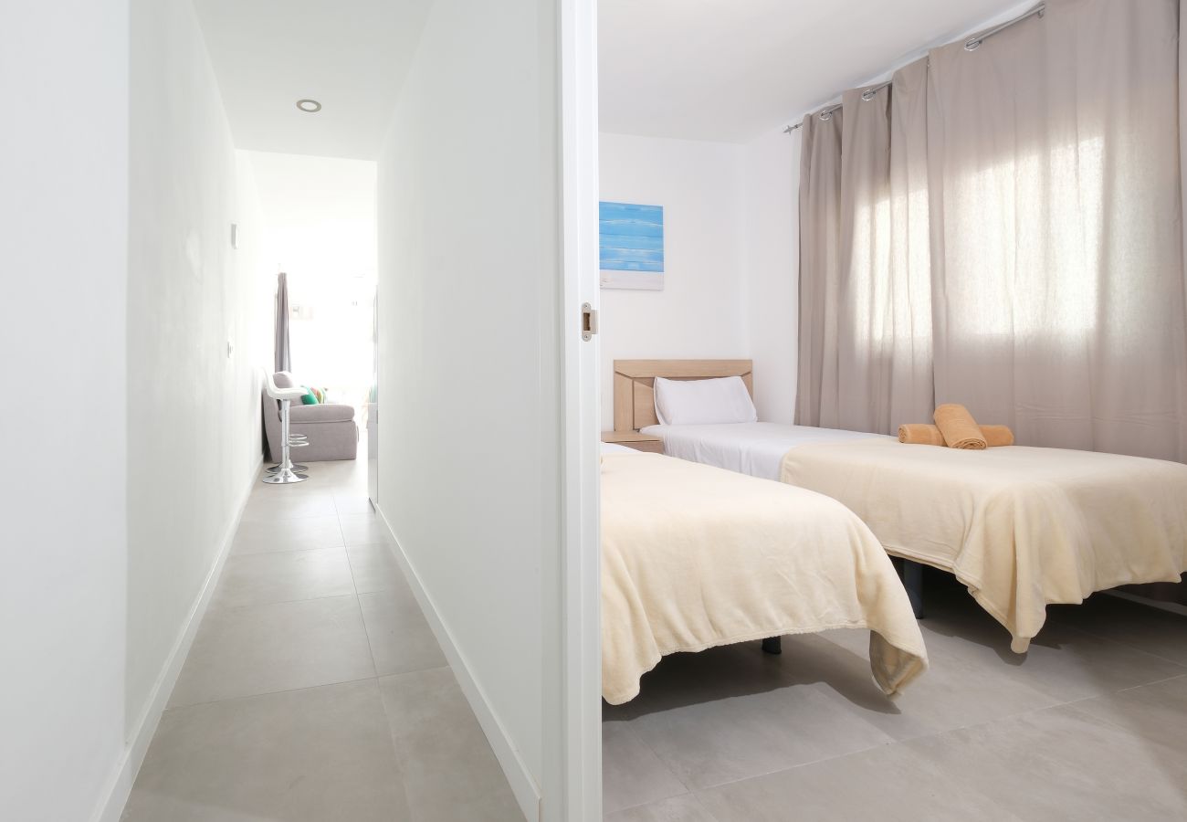 Apartamento en Puerto del Carmen - Puerto Amatista 1  - 100M de la playa By LVH