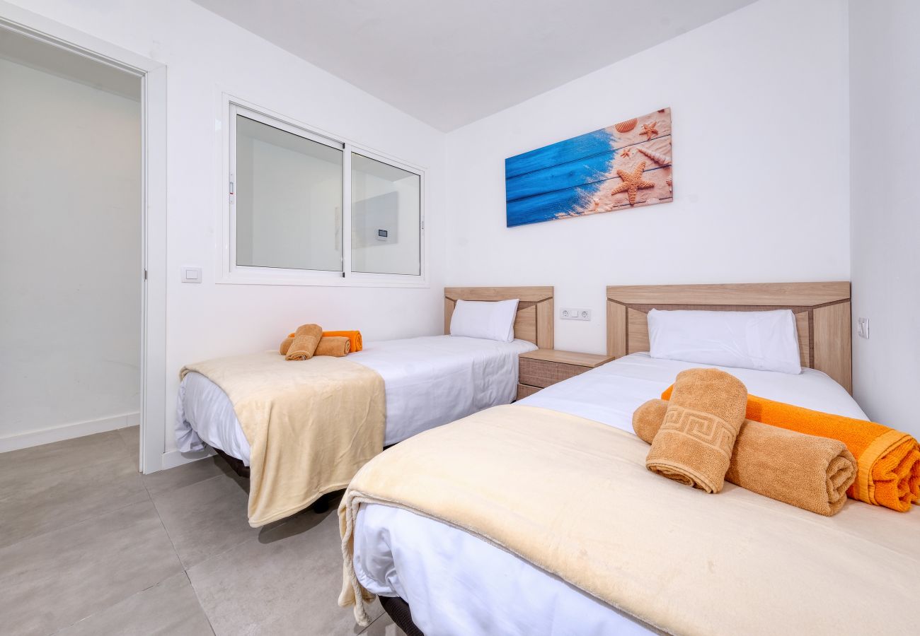 Apartamento en Puerto del Carmen - Puerto Rubí 4 - Private terrace  Apartamento en Puerto del Carmen - Puerto Rubí 4 - Private terrace