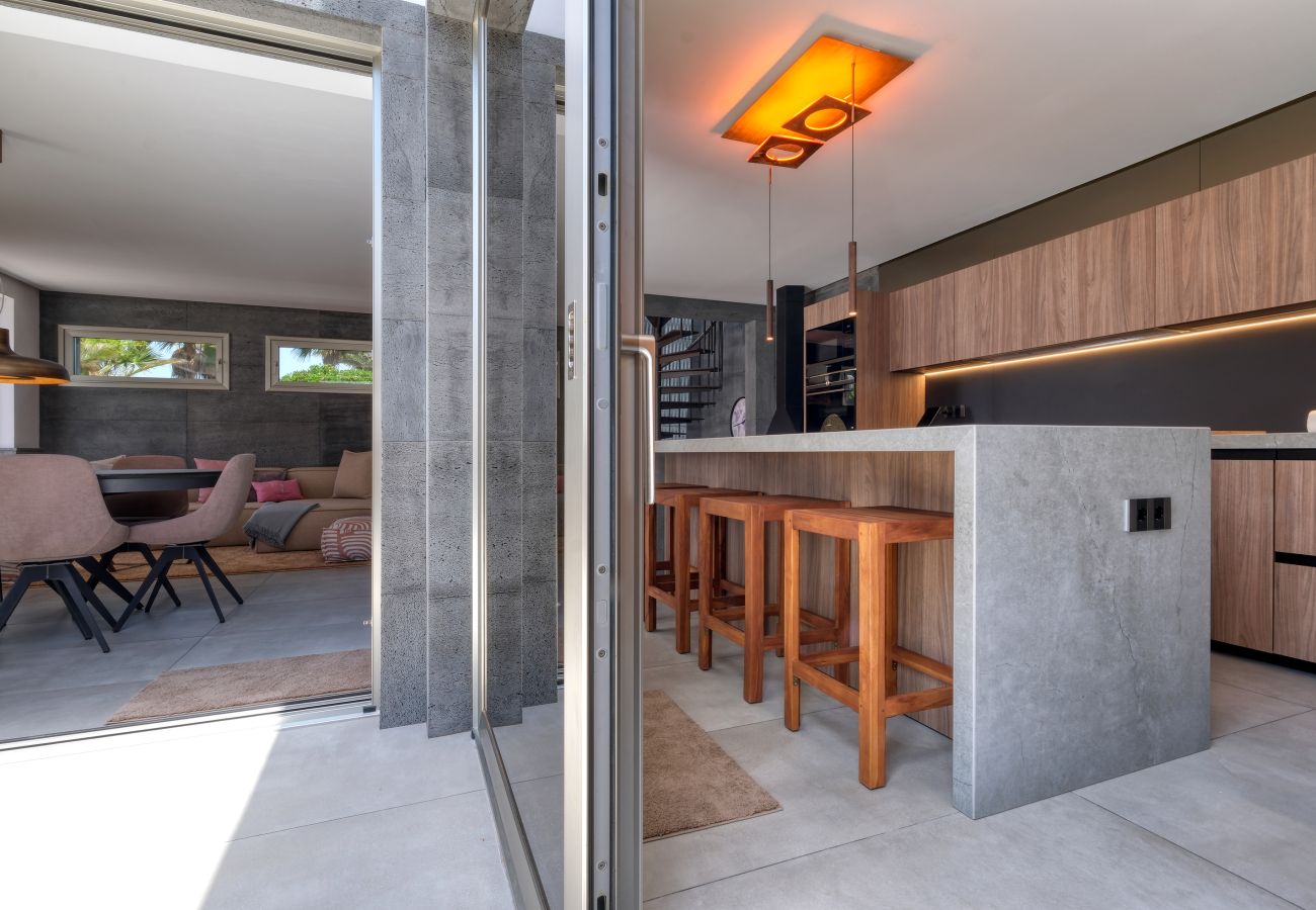 Casa en Costa Teguise - Casita Max - Lujo cerca de la playa By LVH