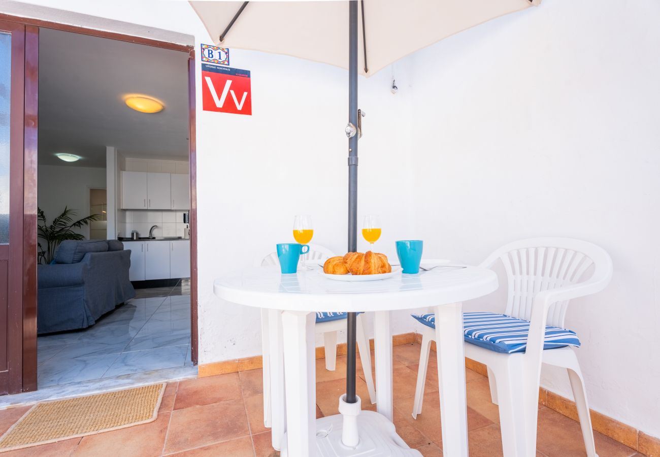 Apartamento en Puerto del Carmen - Sun&Sea • 30 m from the beach • LVH