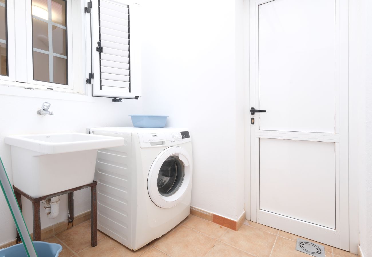 Apartamento en Arrieta  - El Charcón A - 10 m de la playa By LVH