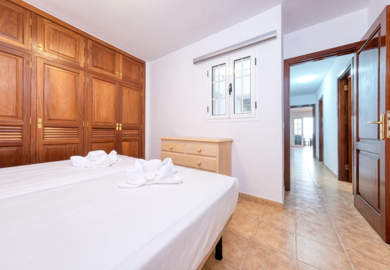 Apartamento en Arrieta  - El Charcón A - 10 m de la playa By LVH