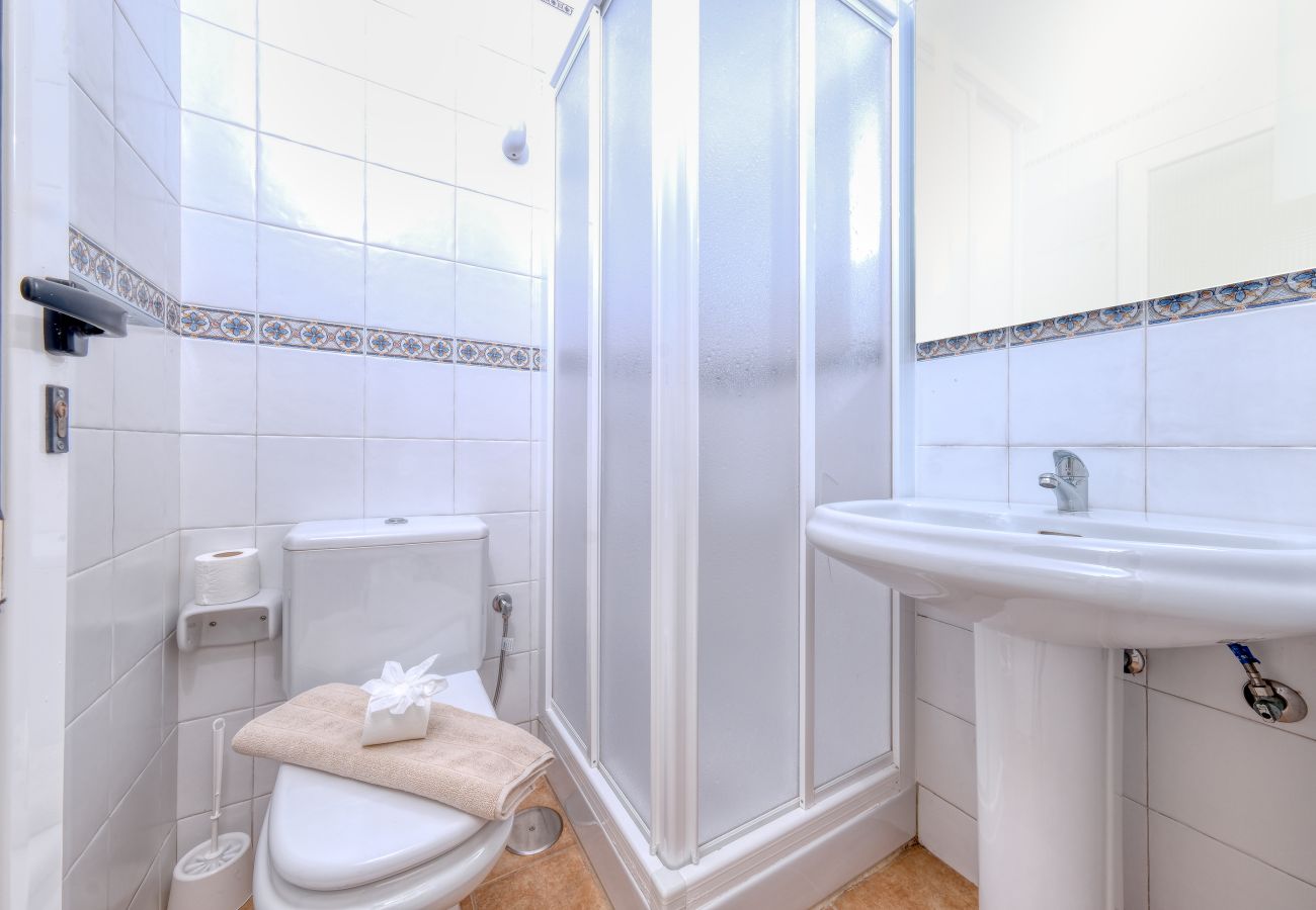 Apartamento en Arrieta  - El Charcón A - 10 m de la playa By LVH