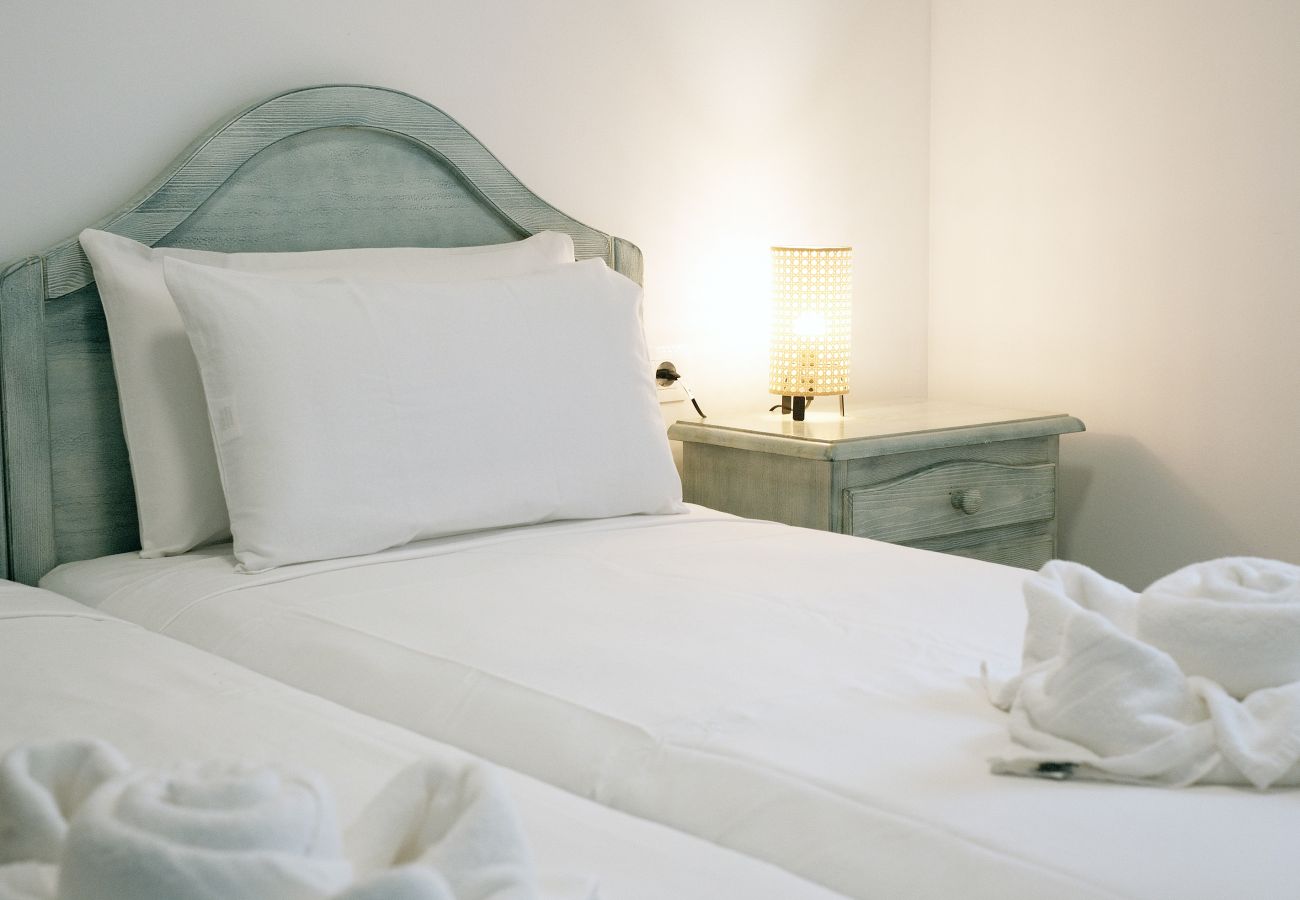 Apartamento en Arrieta  - El Charcón A - 10 m de la playa By LVH