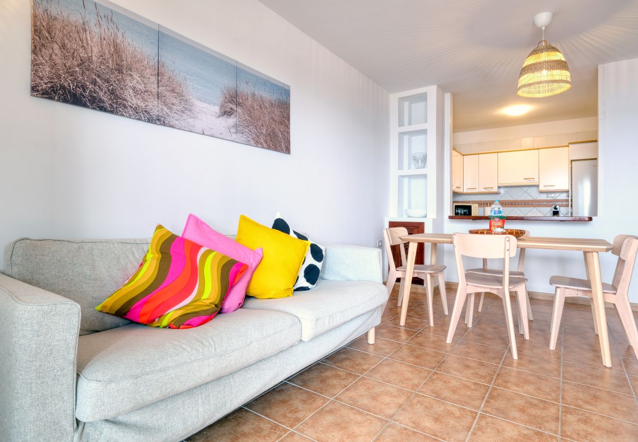 Apartamento en Arrieta  - El Charcón A - 10 m de la playa By LVH