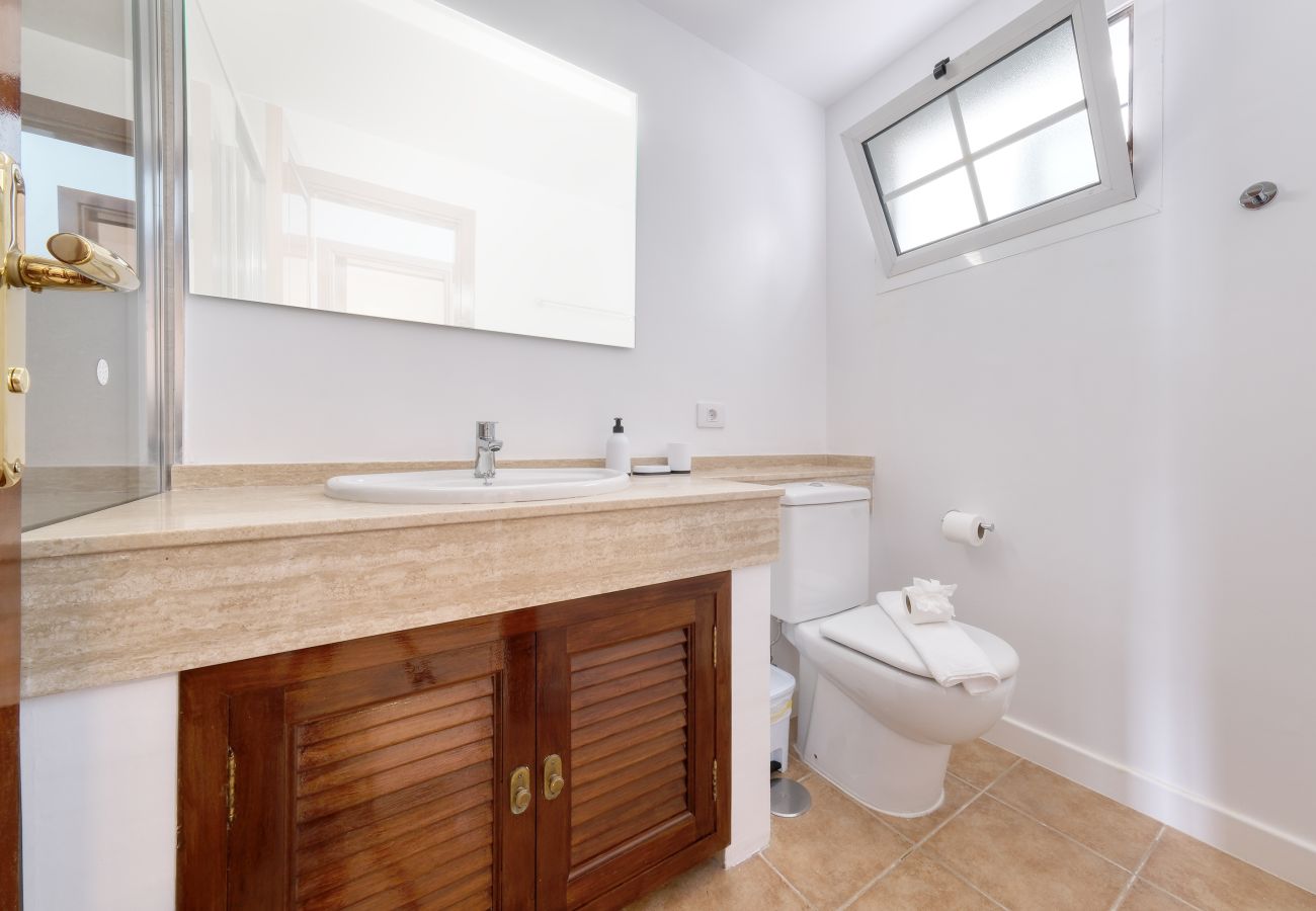 Casa en Arrieta  - El Charcón B - 10 m de la playa By LVH