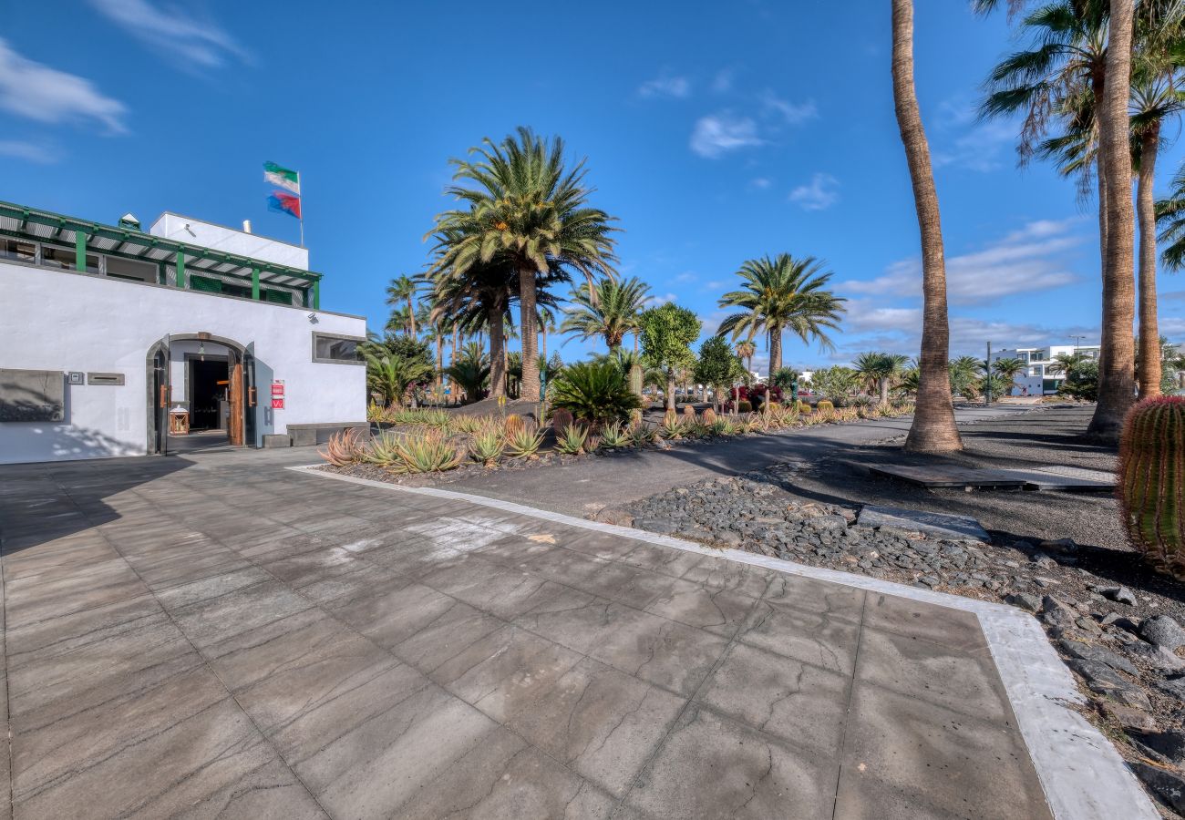 Casa en Costa Teguise - Casita Malvika - Lujo con vistas mar By LVH