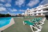Apartamento en Costa Teguise - Apartamento Paradise – Vista al mar, piscina comunitaria y pista de tenis