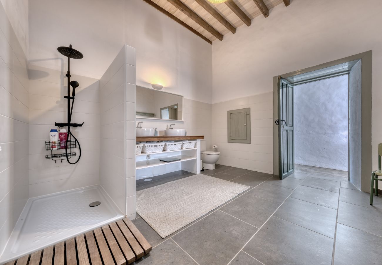 Casa en Haría - Casa Amaris - Casa Canaria Premiada By LVH