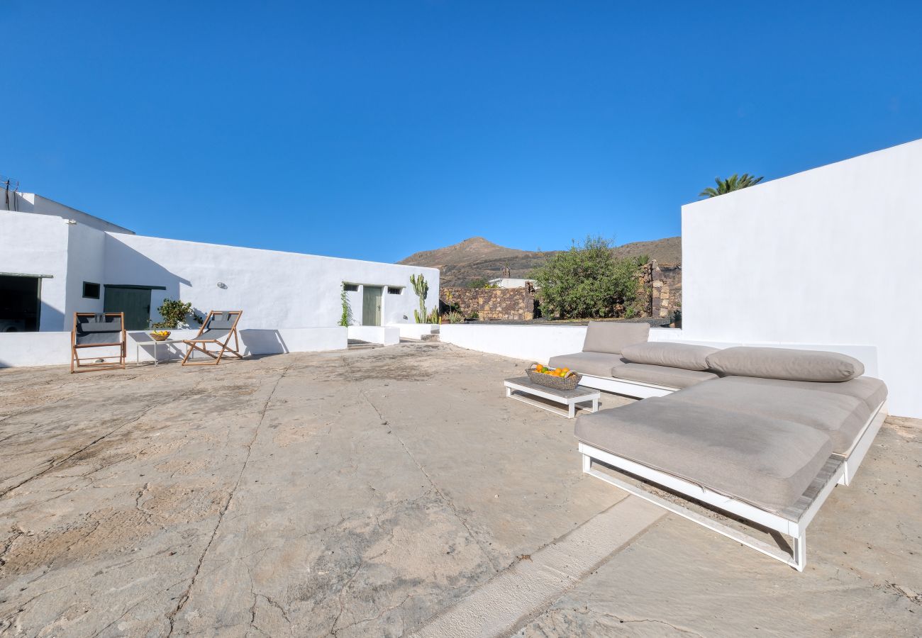 Casa en Haría - Casa Amaris - Casa Canaria Premiada By LVH