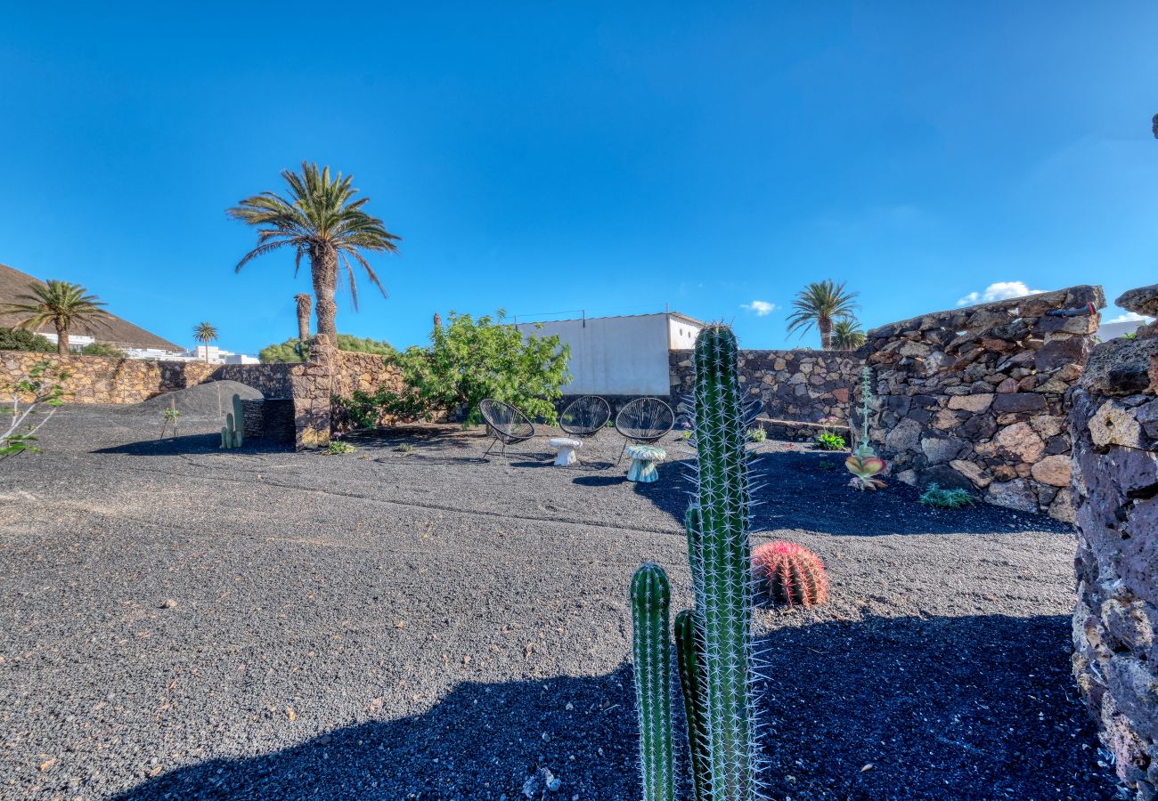 Casa en Haría - Casa Amaris - Casa Canaria Premiada By LVH
