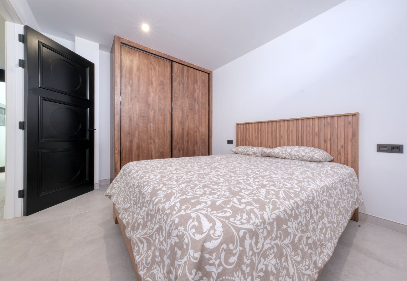 Apartamento en Puerto Calero - Luxury  White House Apartment