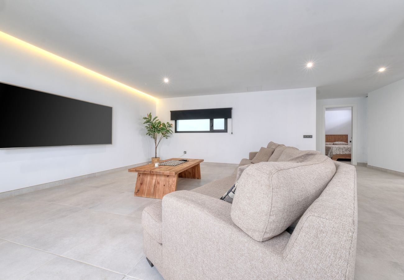 Apartamento en Puerto Calero - Luxury  White House Apartment