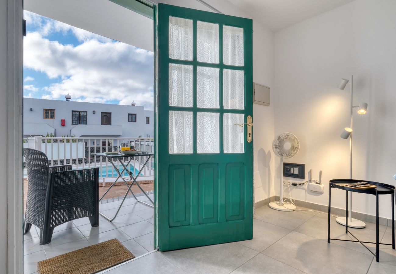 Apartamento en Puerto del Carmen - Carpe Diem - Piscina Comunitaria By LVH