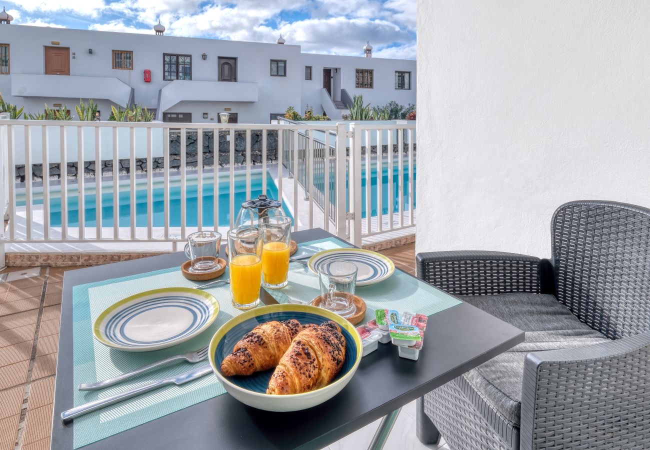 Apartamento en Puerto del Carmen - Carpe Diem - Piscina Comunitaria By LVH