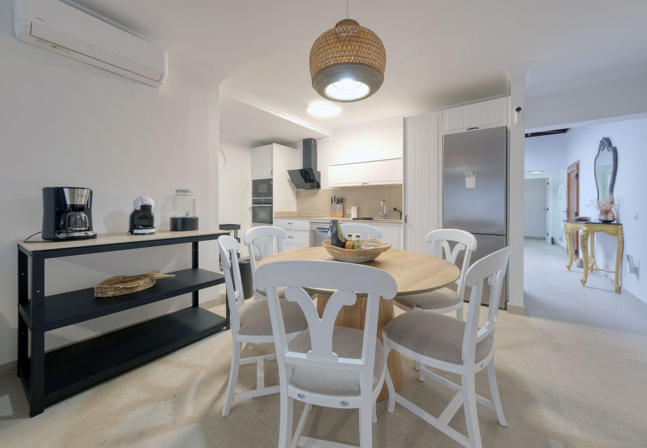 Casa en Playa Blanca - Villa Los Yeyos • Vista Mar • Pool • BBQ • Billar