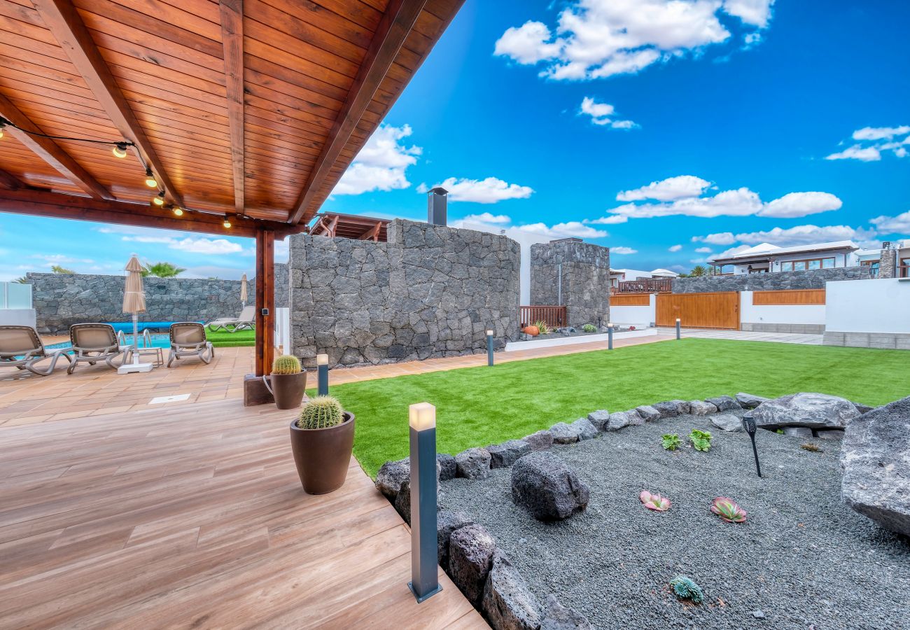 Casa en Playa Blanca - Villa Los Yeyos • Vista Mar • Pool • BBQ • Billar
