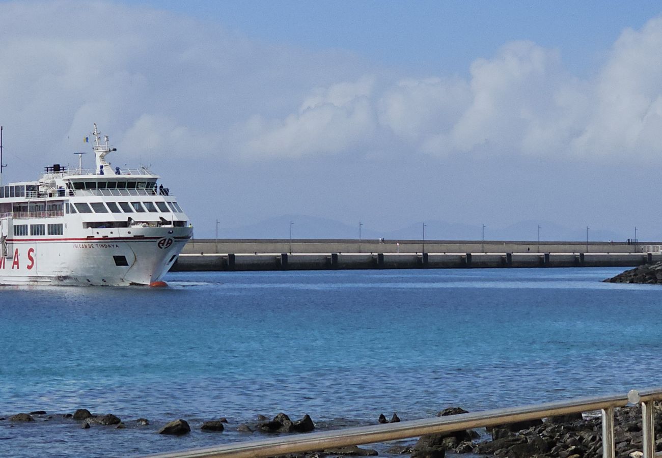 Apartamento en Playa Blanca - Casa Bonica • Ocean Views • Beach 2 min • LVH