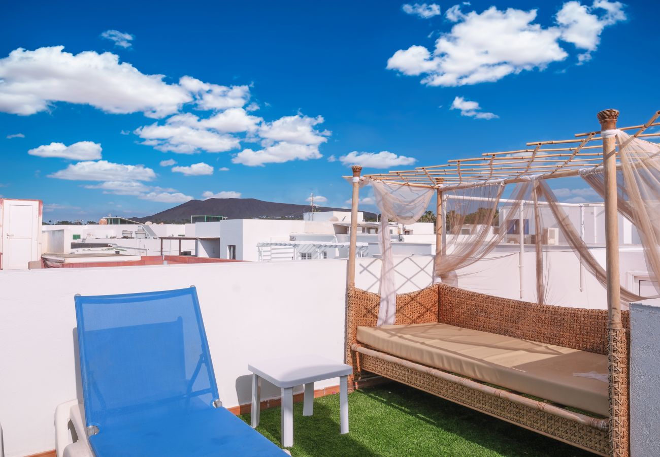 Apartamento en Playa Blanca - Casa Bonica • Ocean Views • Beach 2 min • LVH