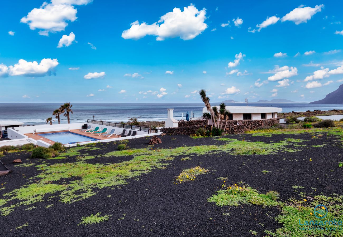 Casa en  Famara - Casa Buenavista 127- Piscina-Vista Mar- LVH