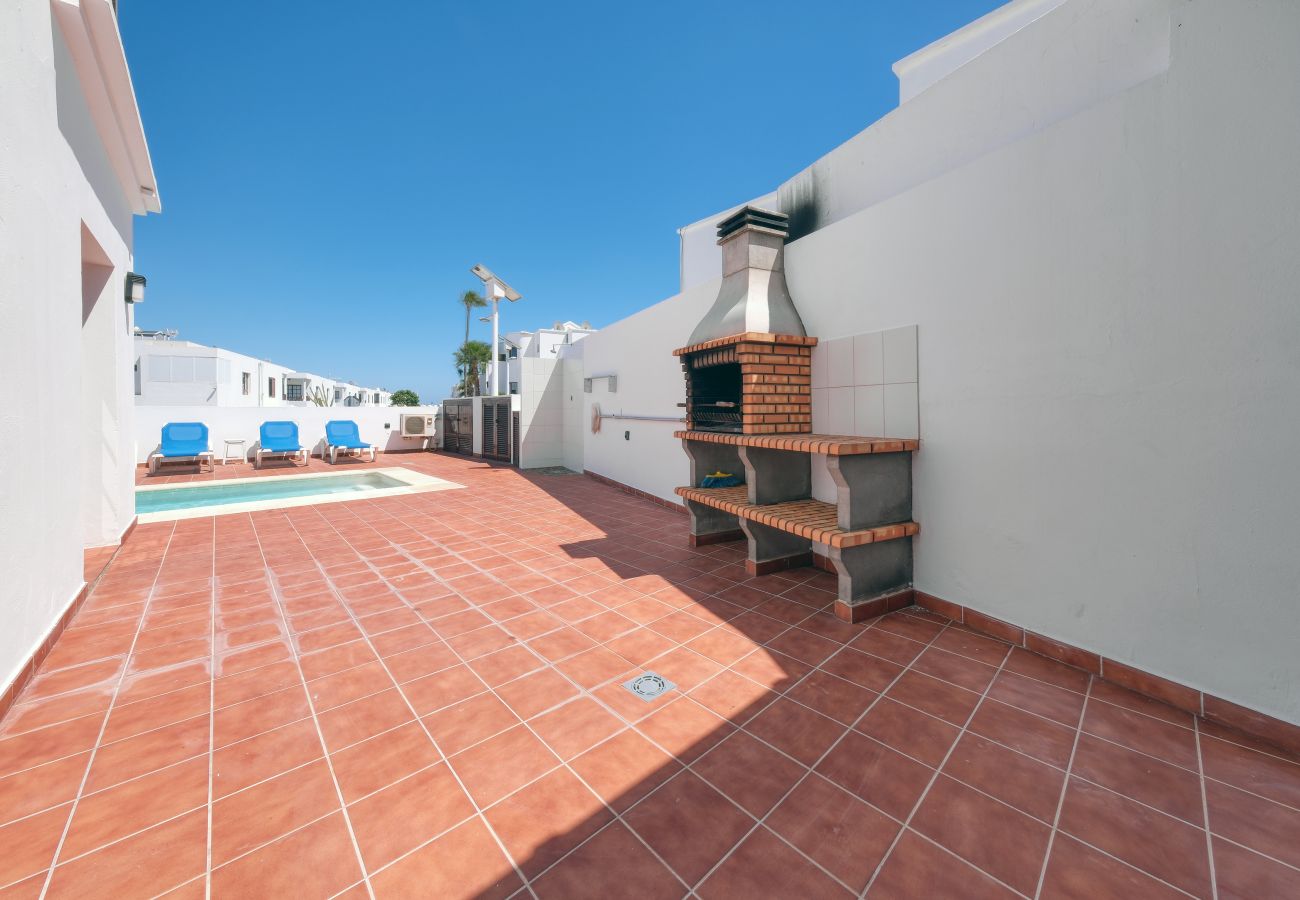 Casa en Puerto del Carmen - Villa El Rincón • Pool & BBQ • Beach 5 min • LVH