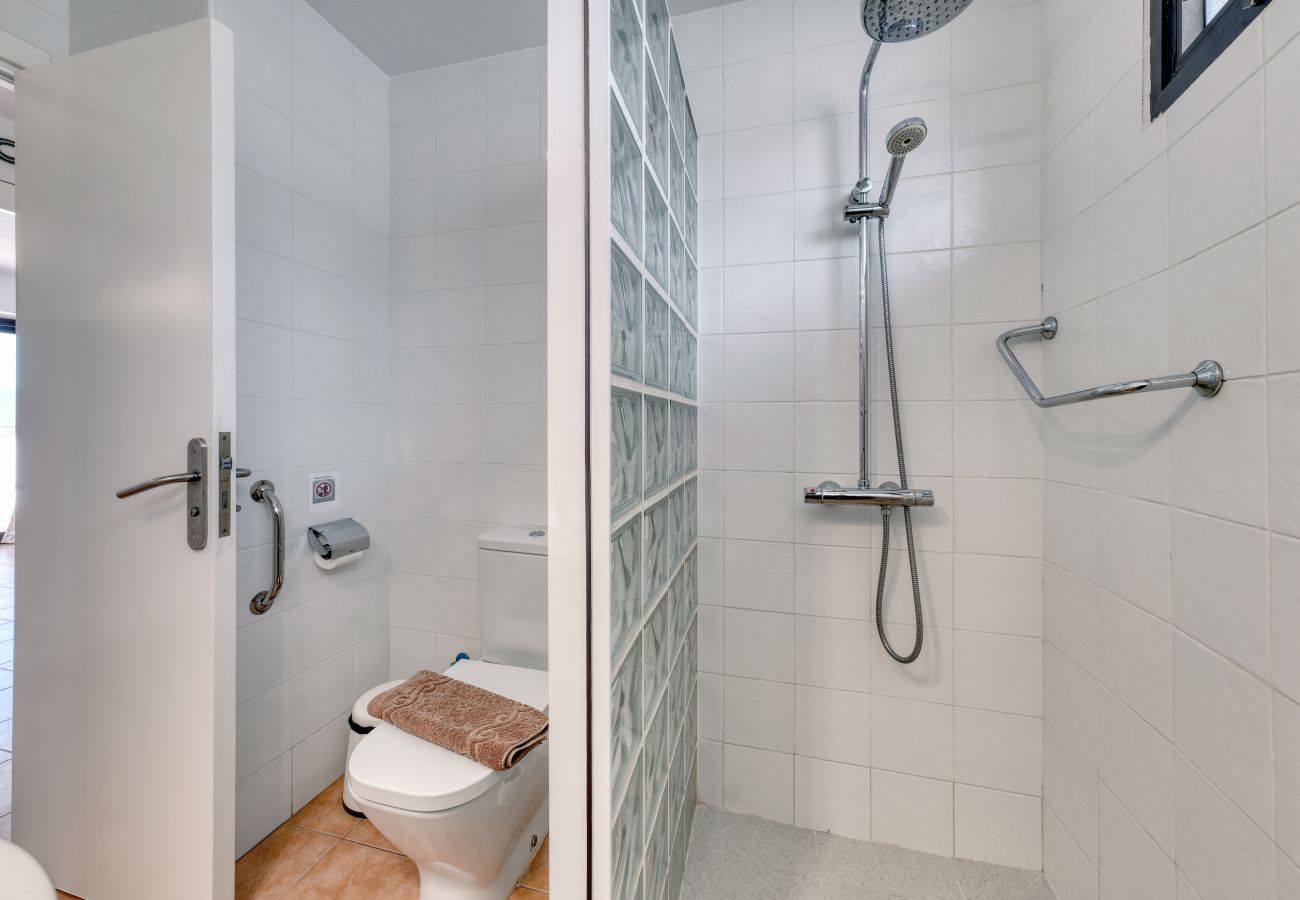 Casa en  Famara - Bungalow Famara 38- Olas del Risco