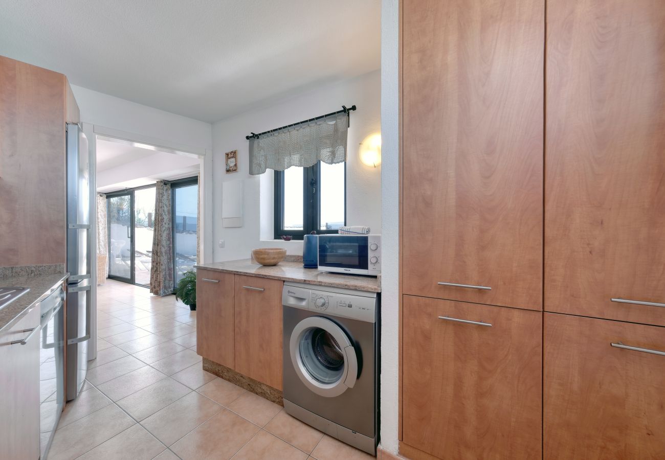 Casa en  Famara - Bungalow Famara 38- Olas del Risco