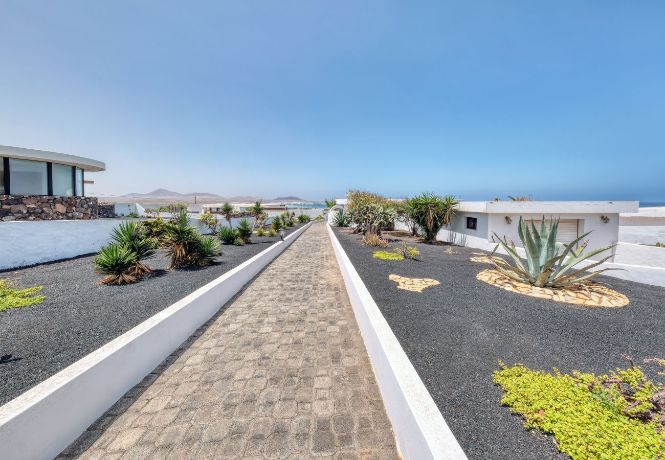 Casa en  Famara - Bungalow Famara 38- Olas del Risco