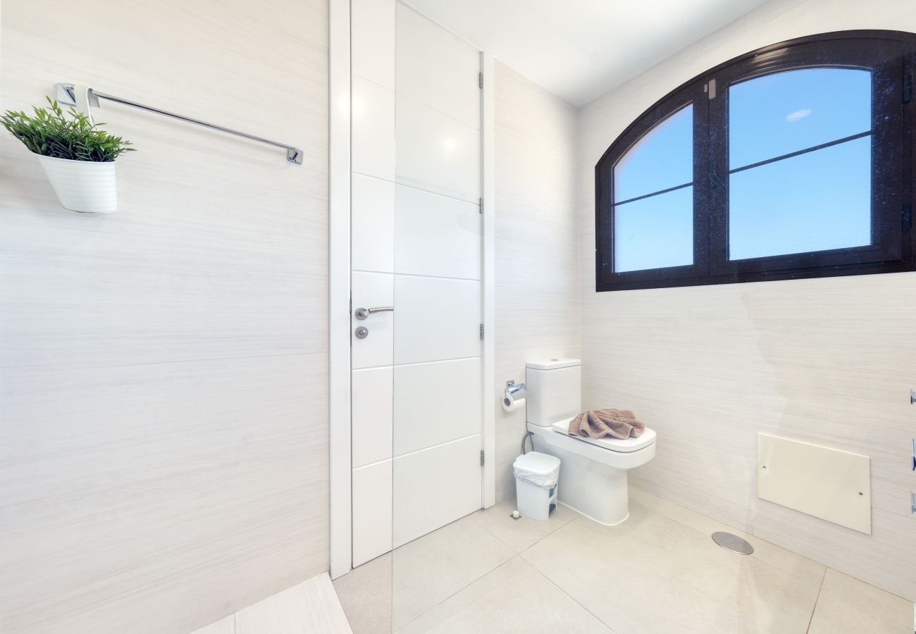 Casa en Playa Blanca - Casa Malvasía • Pool • 900M de la playa • LVH