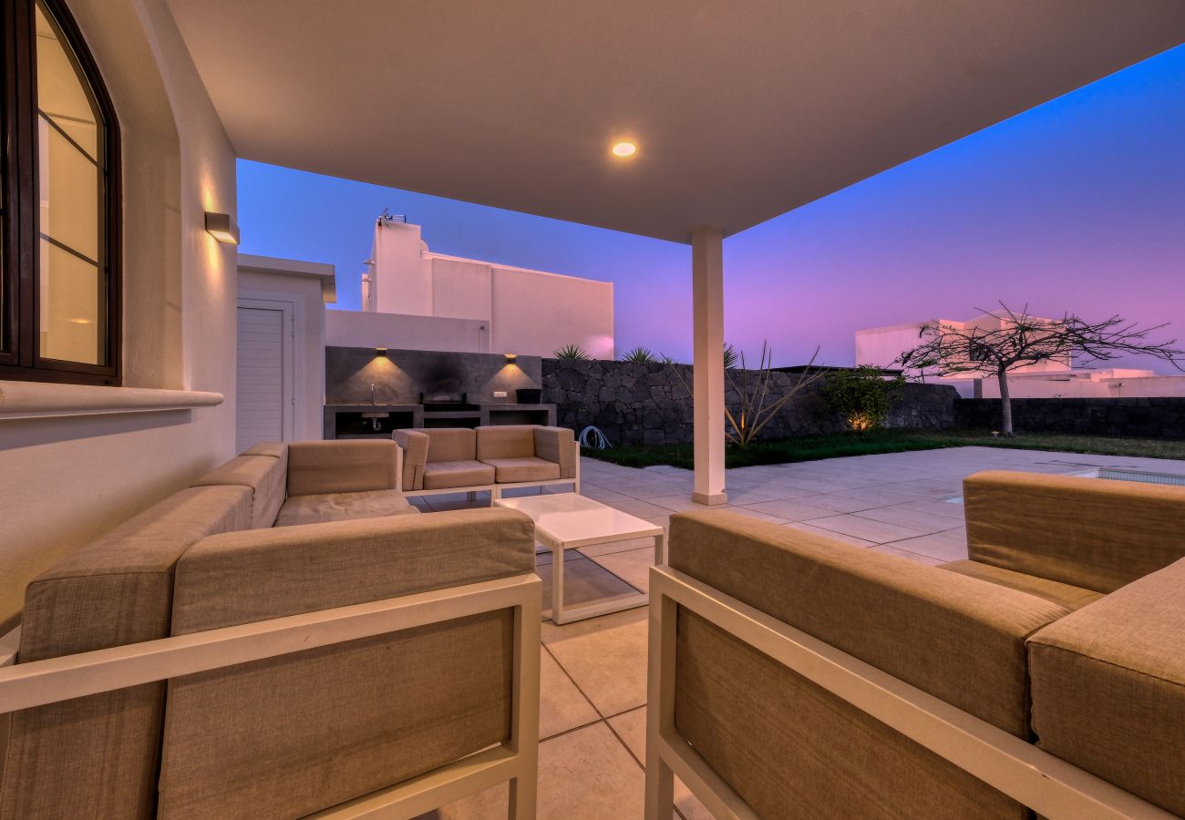 Casa en Playa Blanca - Casa Malvasía • Pool • 900M de la playa • LVH