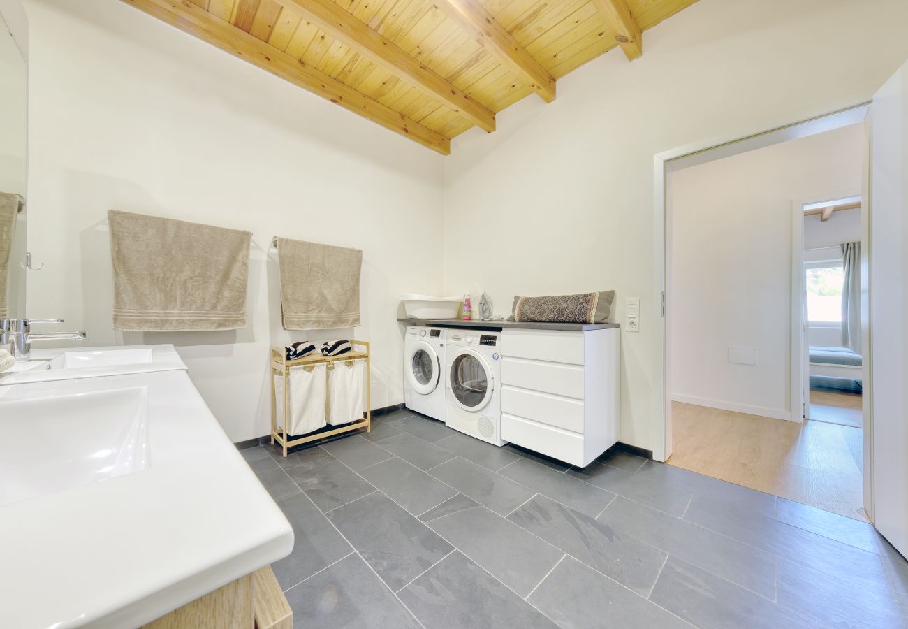 Casa en Costa Teguise - Chalet Emily - Alpine Chic • Jacuzzi • BBQ 