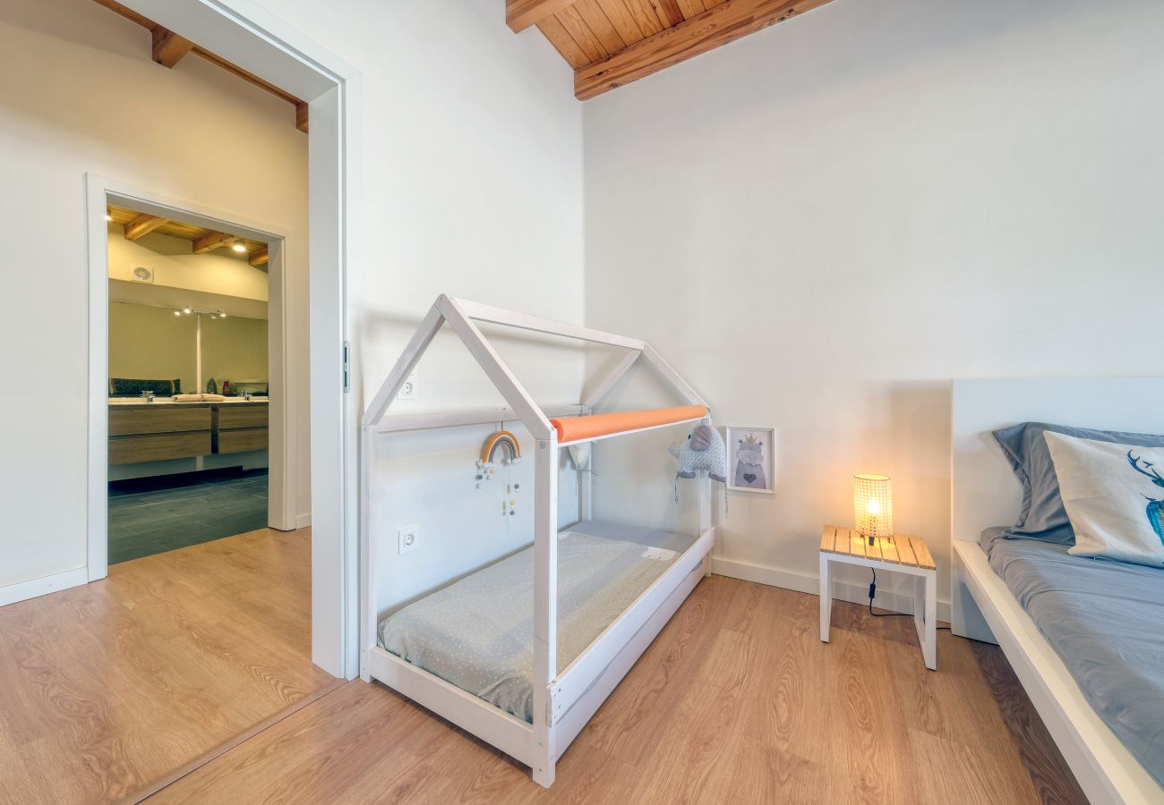 Casa en Costa Teguise - Chalet Emily - Alpine Chic • Jacuzzi • BBQ 